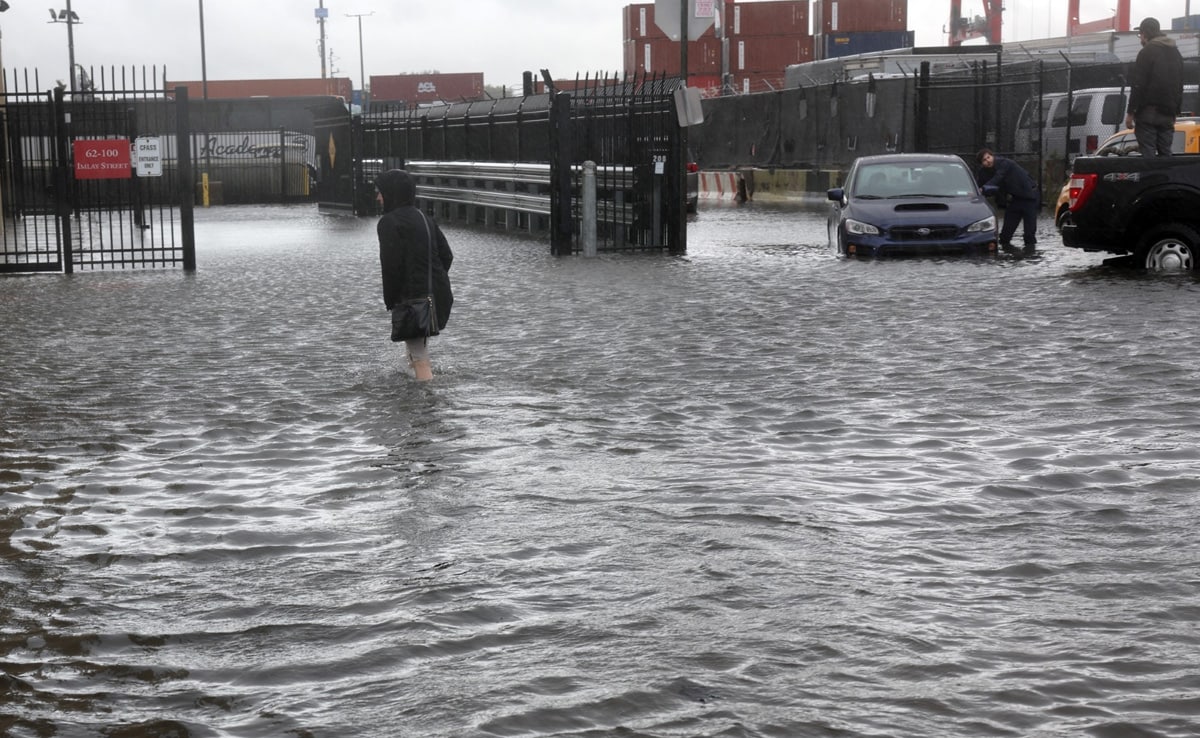 Video: People Stranded After Flash Floods, New York Declares Emergency