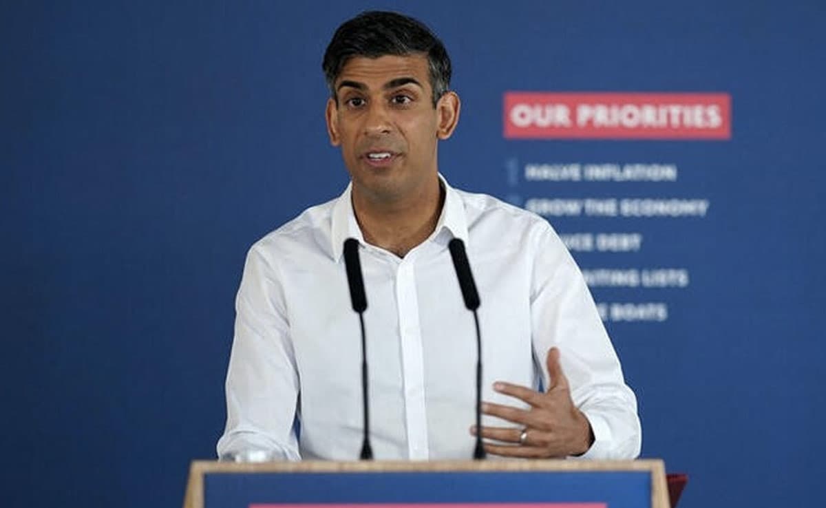 Rishi Sunak May Ban Cigarettes In UK: Report