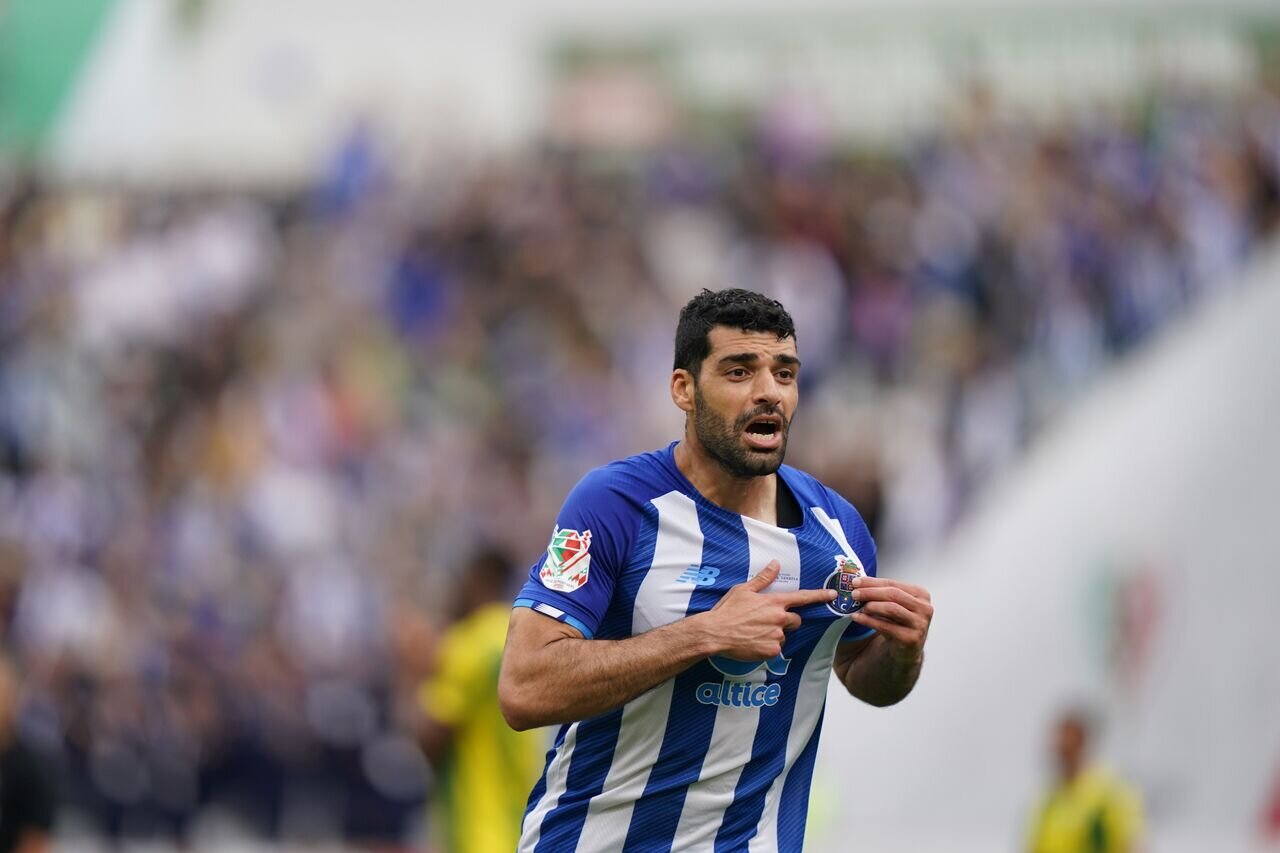 Iran's Taremi scores as Porto defeats Shakhtar Donetsk