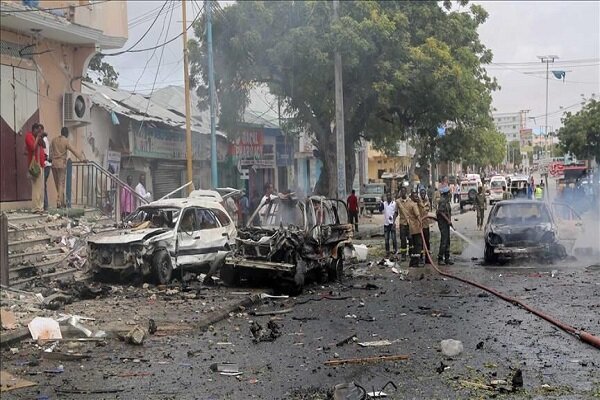 Truck bomb kills at least 10 in Somalia