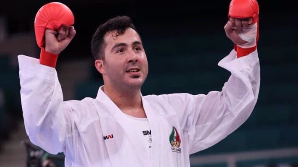 Iranian karatekas win 3 medals in Intl. Basel Open Masters