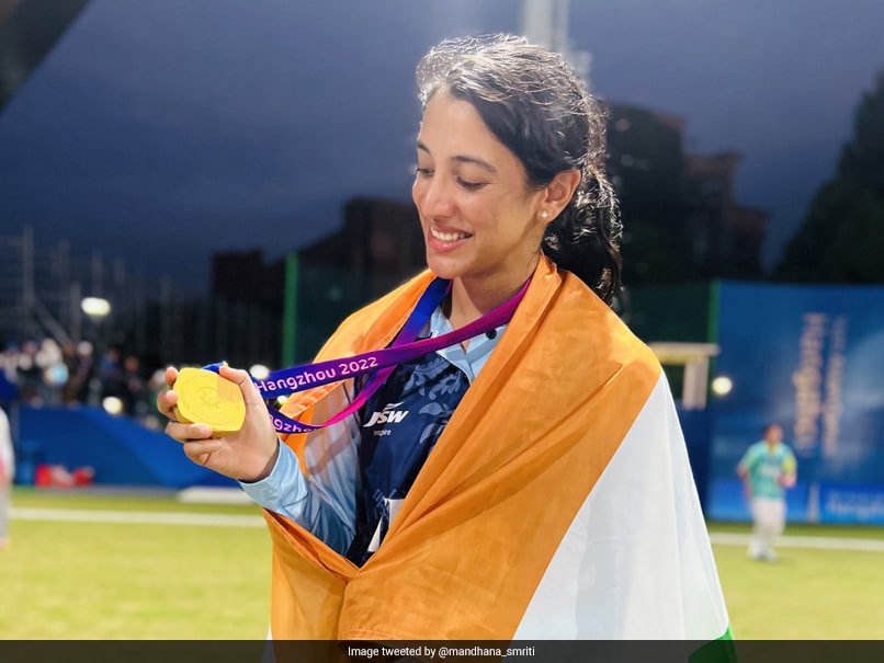 Viral! Chinese Fan Travels From Beijing To Watch "Goddess Mandhana" Play