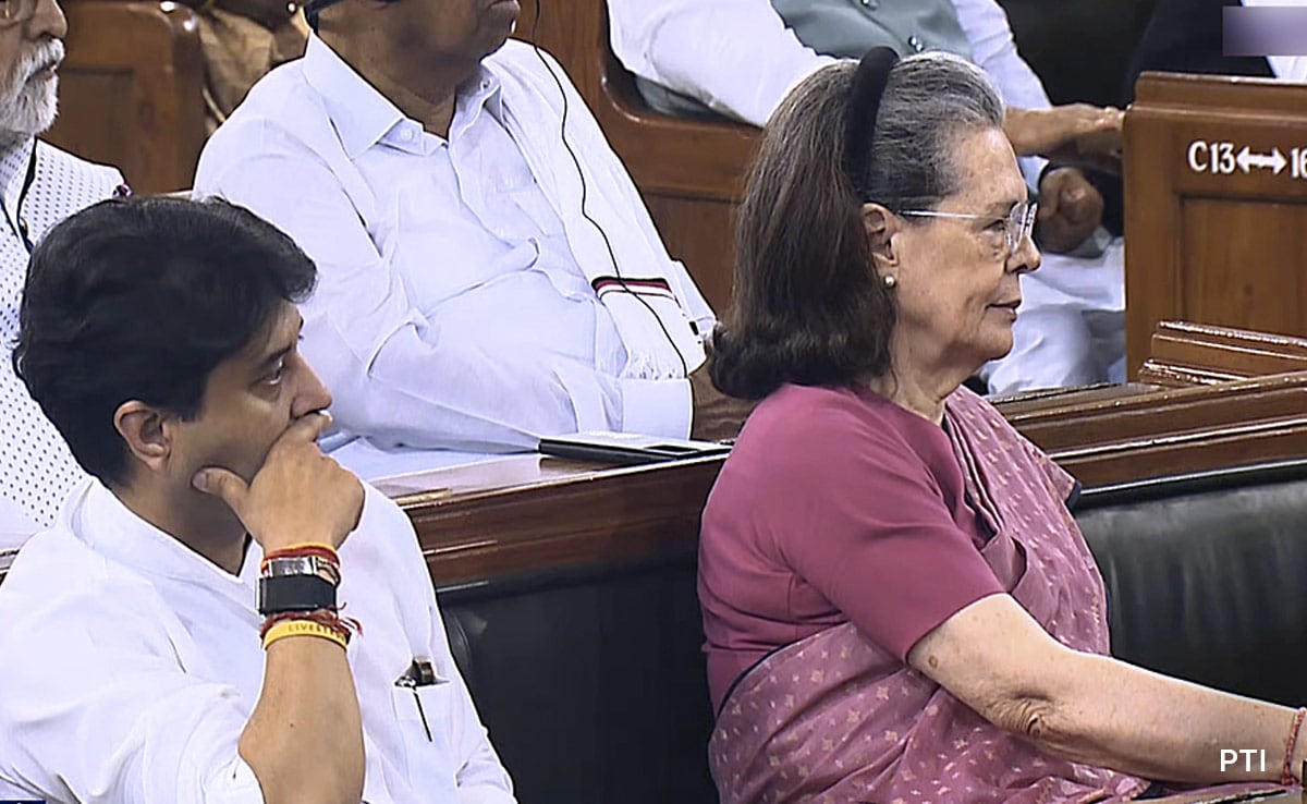 J Scindia, Sonia Gandhi Sit Next To Each Other At Parliament Event