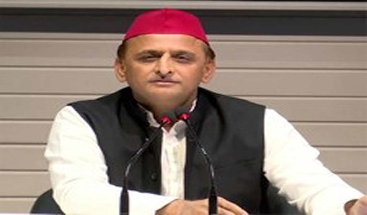 Akhilesh asks party cadres to aim for 60 per cent votes in 2024 LS polls