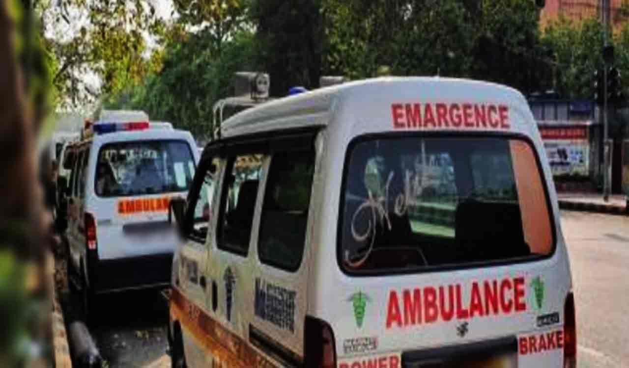 Man calls ‘108’ ambulance for lift during Hyderabad-Jangaon footslog