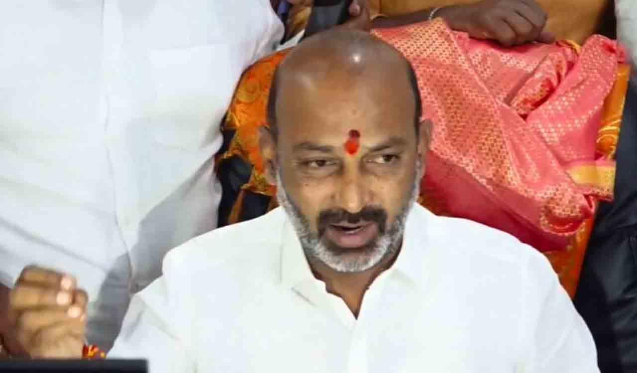 Karimnagar police finds no evidence of attack on Bandi Sanjay’s house