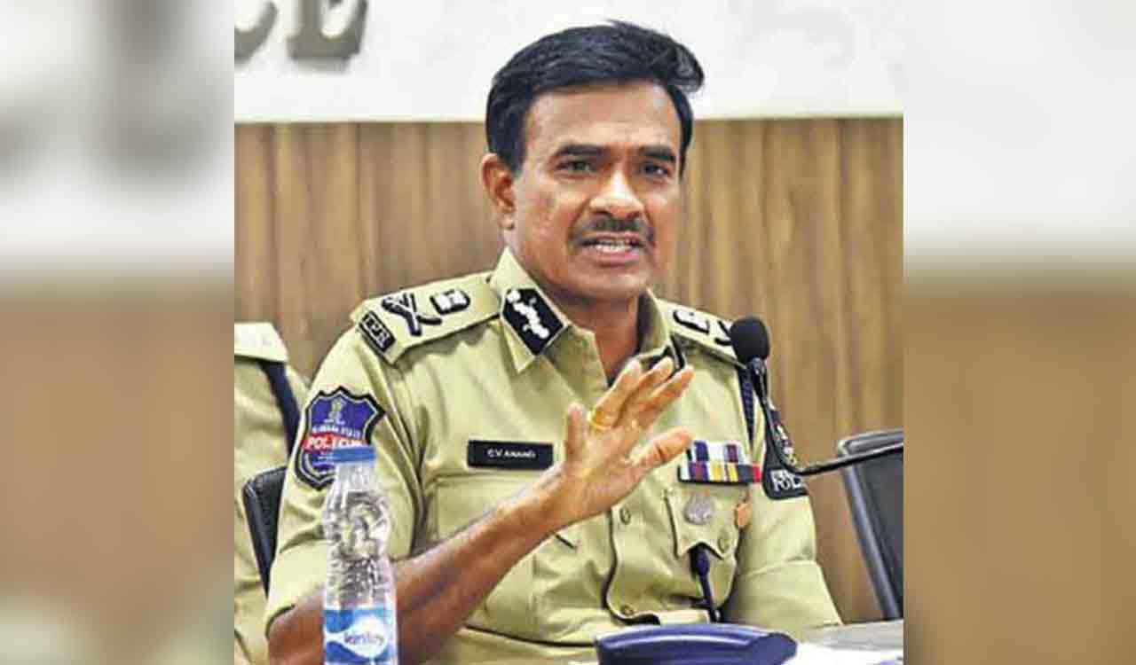 Hyderabad CP holds meeting in view of Milad-un-Nabi juloos on Sunday