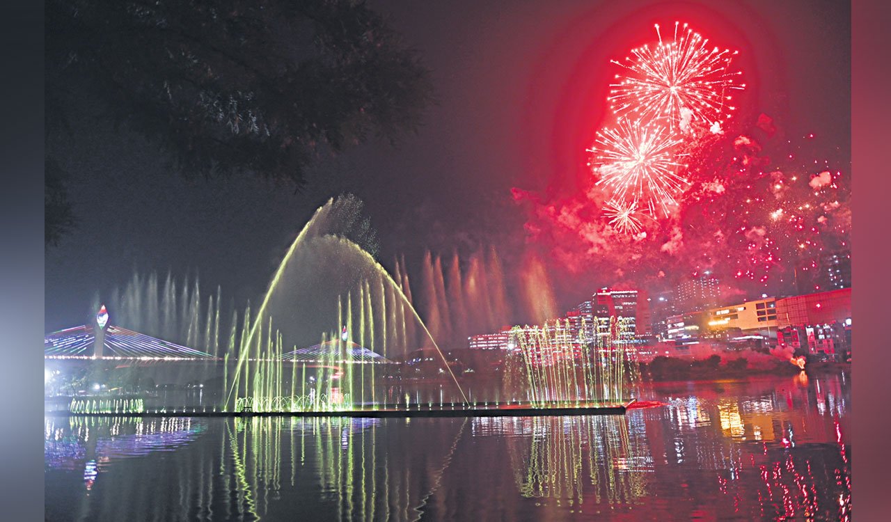 Hyderabad: Musical fountains add charm to Durgam Cheruvu