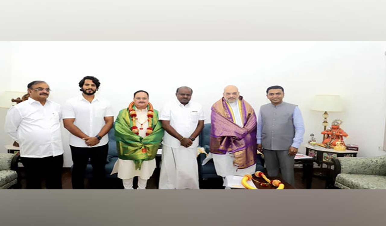 Karnataka: JD(S) VP resigns after party join hands with BJP