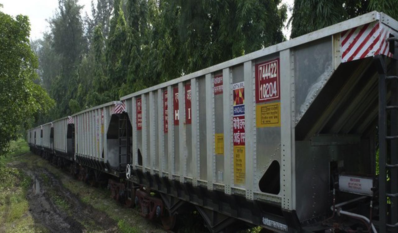 Indian Railways achieve freight loading of 634.66 MT between April 1 and August 31-Telangana Today