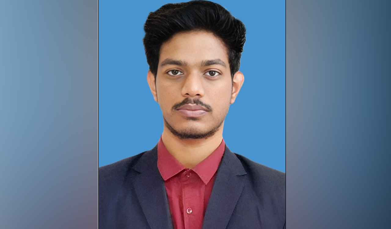 Sircilla youth gets job in ISRO