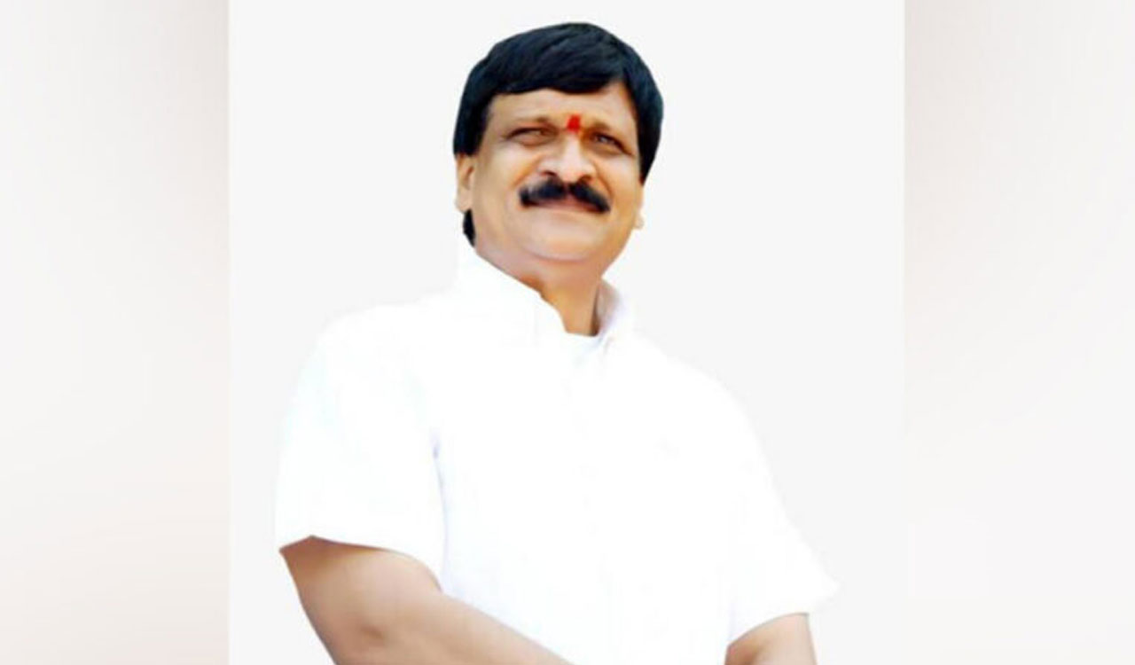 Mynampally Hanumantha Rao, son join Congress