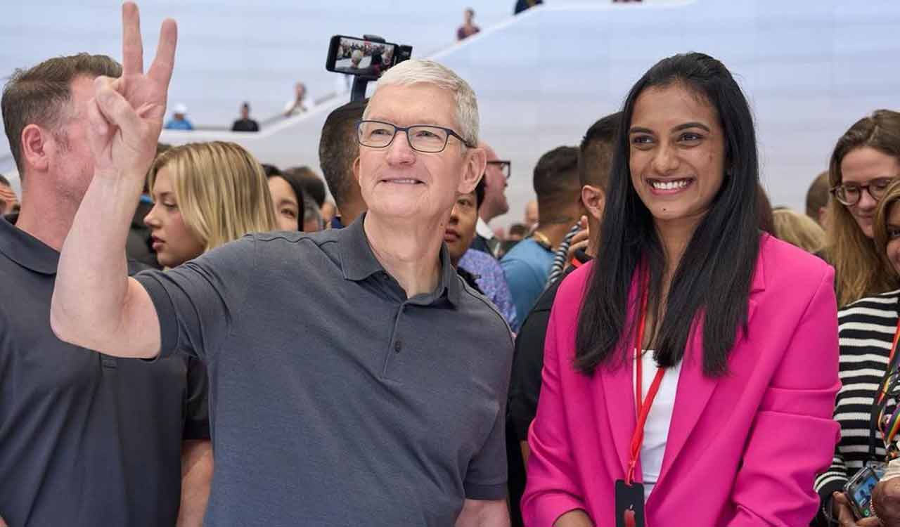 PV Sindhu offers Badminton match to Apple’s Tim Cook-Telangana Today