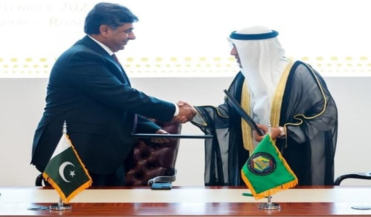 Pakistan, Gulf countries sign preliminary free trade agreement