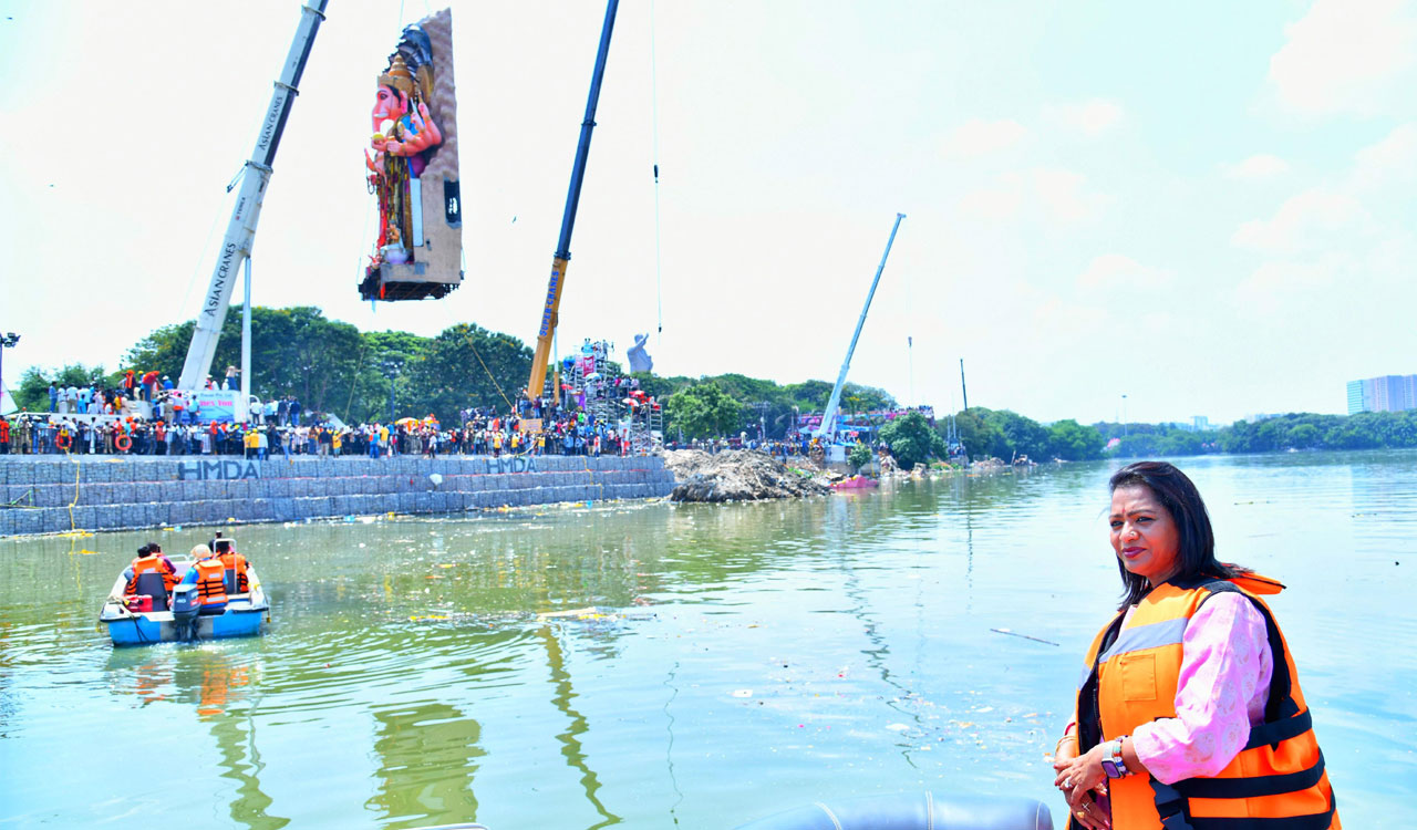 Peaceful Ganesh immersion in city: Mayor