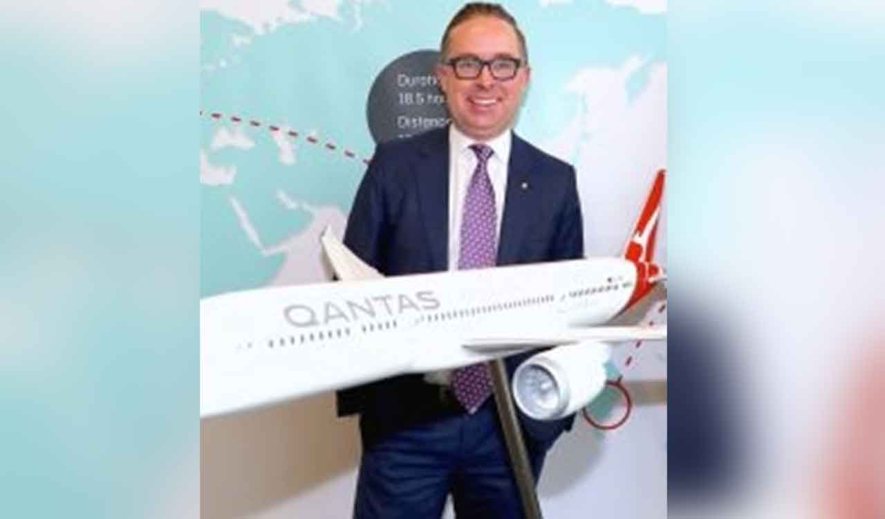 Qantas CEO to quit 2 months earlier amid controversies