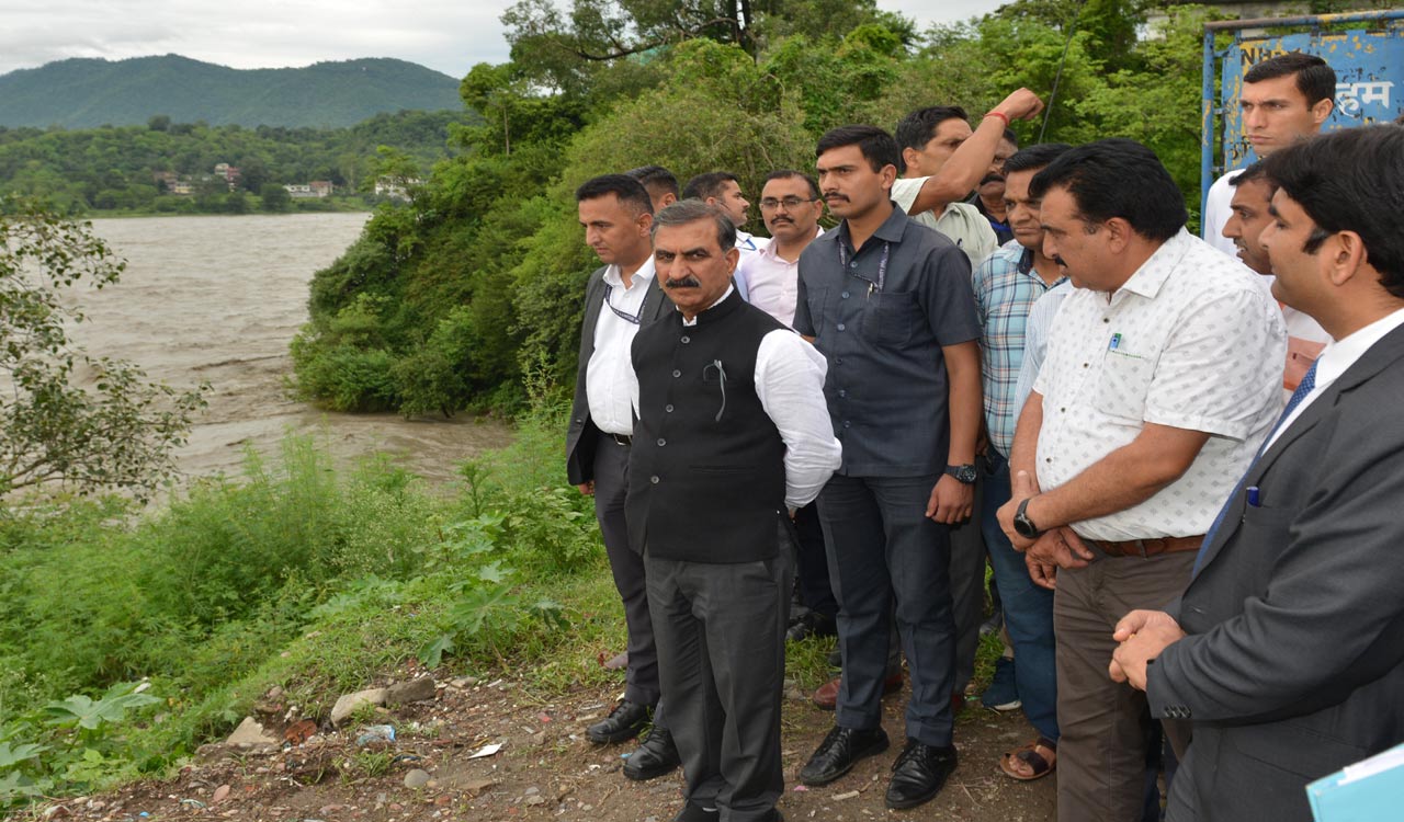 Himachal CM seeks special disaster relief package