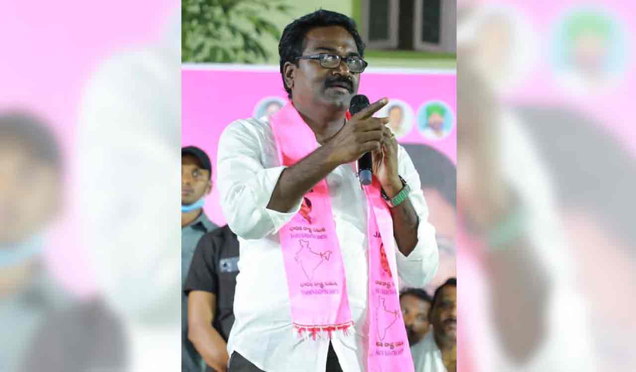 Be wary of anti-development opposition parties, Puvvada tells public