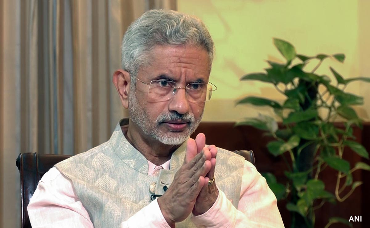 "Must Talk To Each Other To Resolve": S Jaishankar Amid Row With Canada