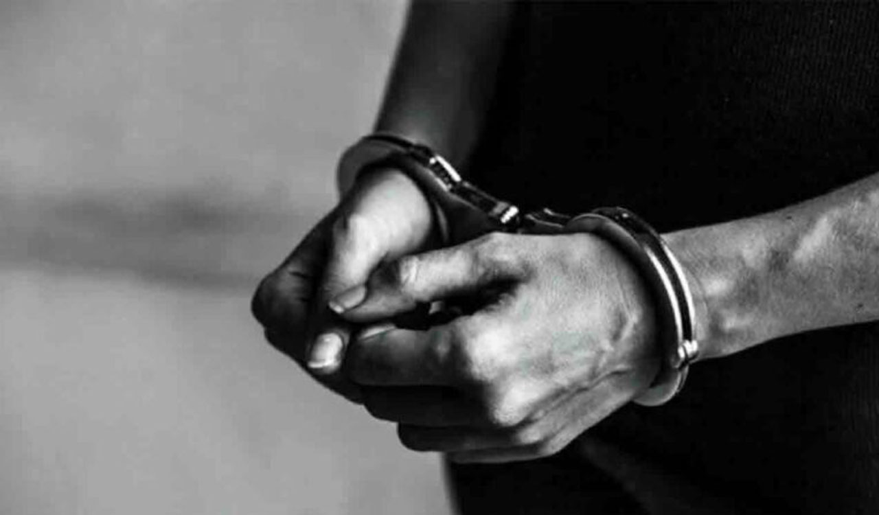 Sangareddy: Man steals ganja from court premises, arrested