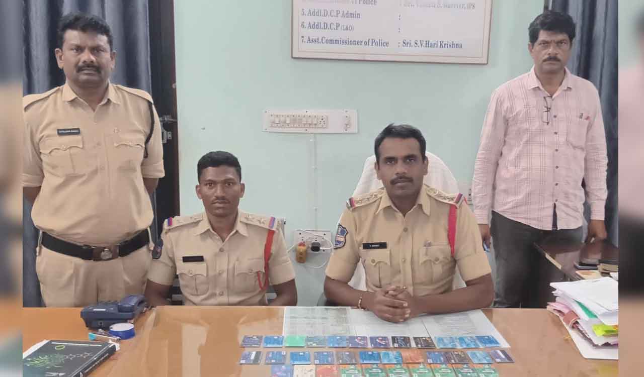 Gang stealing money from ATMs arrested in Khammam