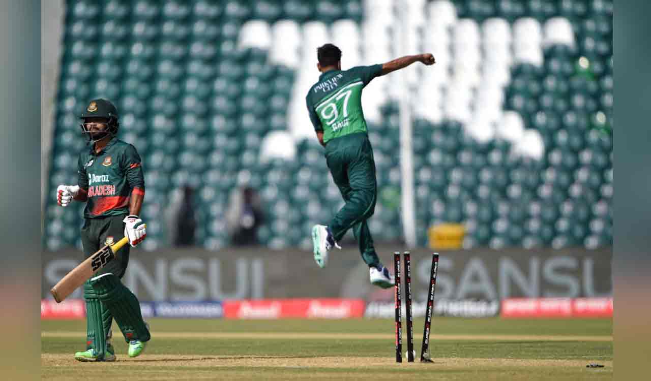 Pakistan pace trio too hot to handle as Bangladesh bowled out for 193