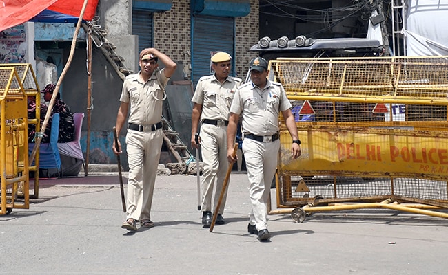 3 Men Pose As Seers, Extort Money, Jewellery From Naval Officer's Wife In Delhi