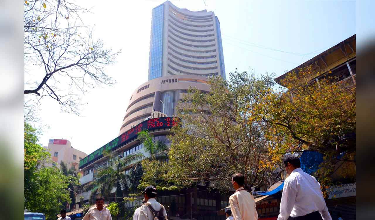 Sensex, Nifty fall for 3rd day on weak global trends, foreign fund outflows-Telangana Today