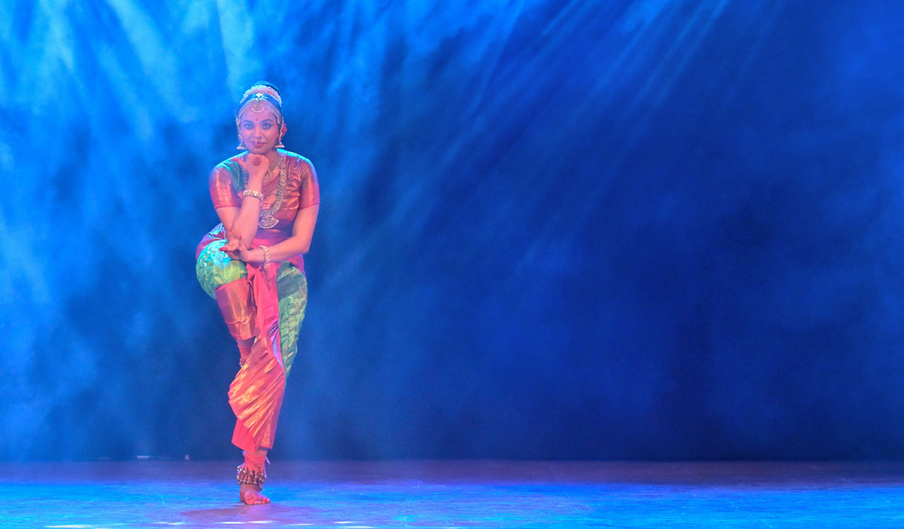 Kuchipudi dancer Ishita Peddireddy enthralls audience at her ‘Rangapravesham’