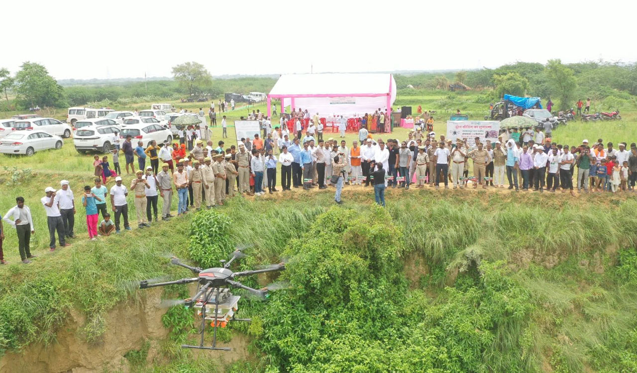 Hyd-based Marut Drones partners with UP govt to launch drone seeding-Telangana Today