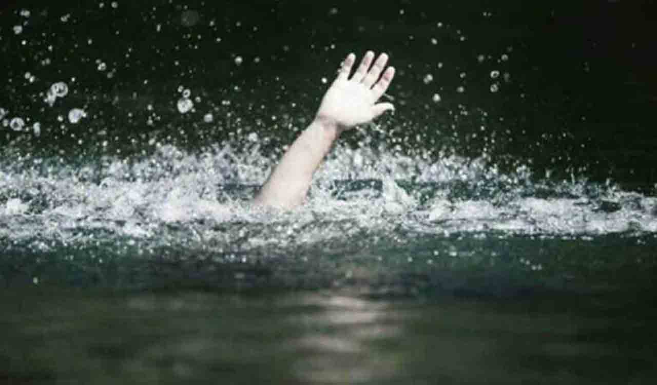 Telangana: Lineman drowns in lake in Medak