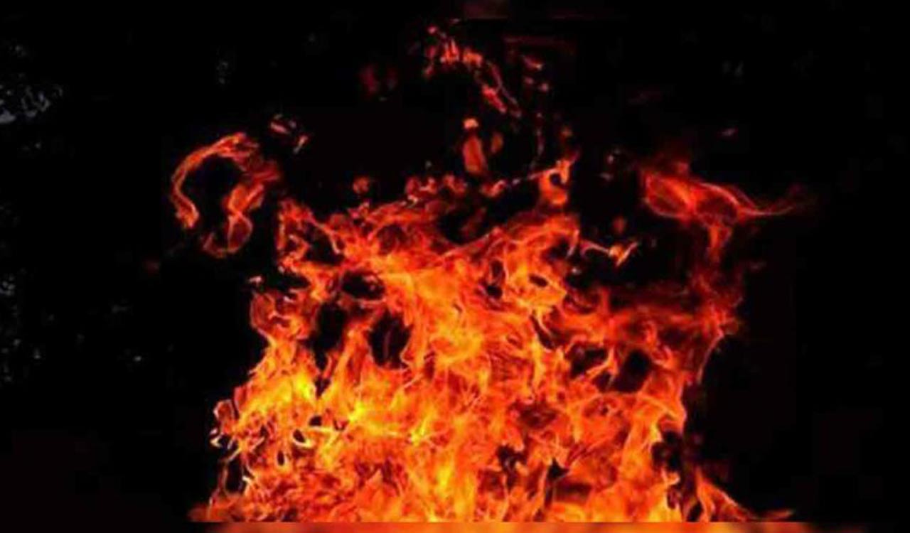 Fire breaks out in Government General Hospital in Nalgonda