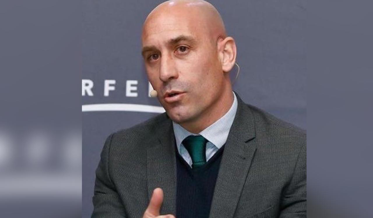 Luis Rubiales resigns as Spanish soccer chief over World Cup kiss controversy