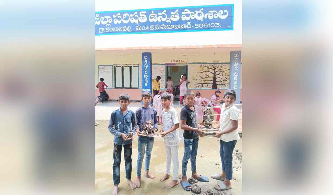 Eco-friendly Ganesh idol-making workshop held at ZPHS Kambalapally