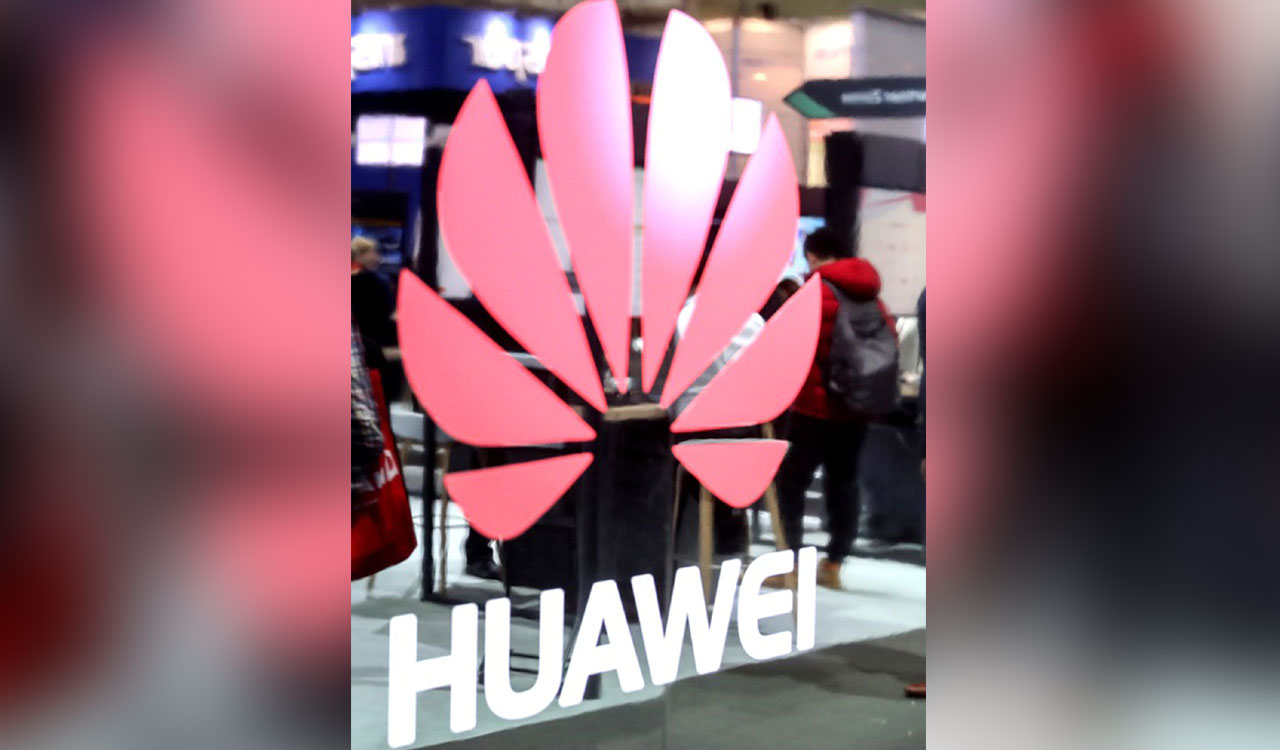 US govt hacking into Huawei servers since 2009, accuses China