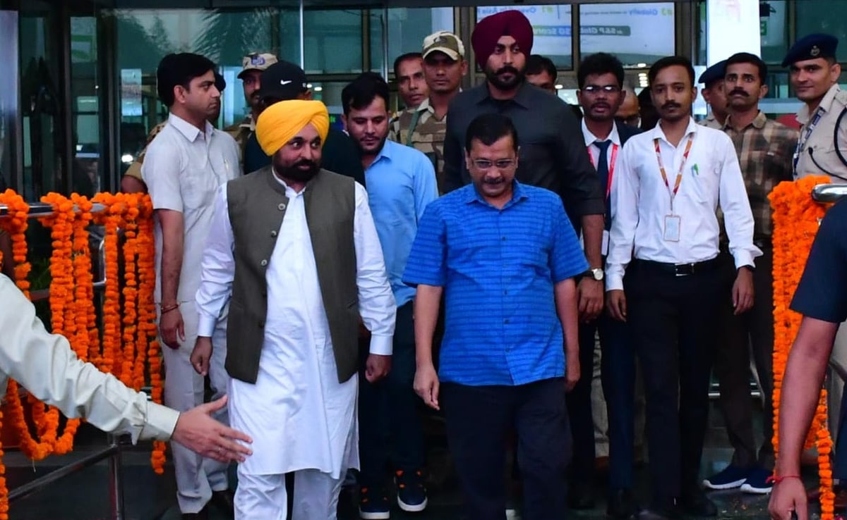 Arvind Kejriwal, Bhagwant Mann In Udaipur For Parineeti-Raghav Wedding