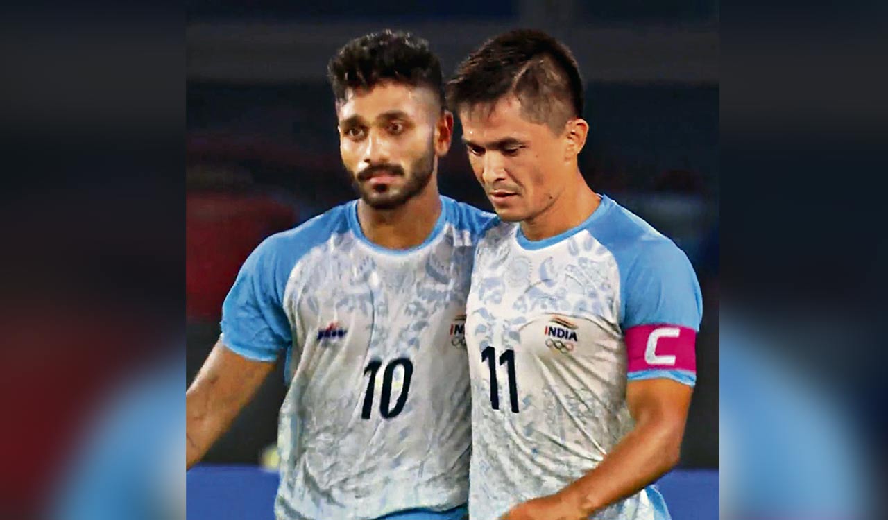 Asian Games: Sunil Chhetri’s goal keeps India in contention