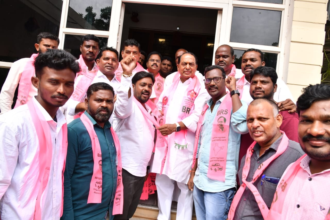 KCR is striving for welfare of all sections: Indrakaran Reddy