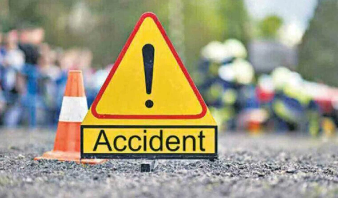 Hyderabad: Two killed in accident at Osmania University road