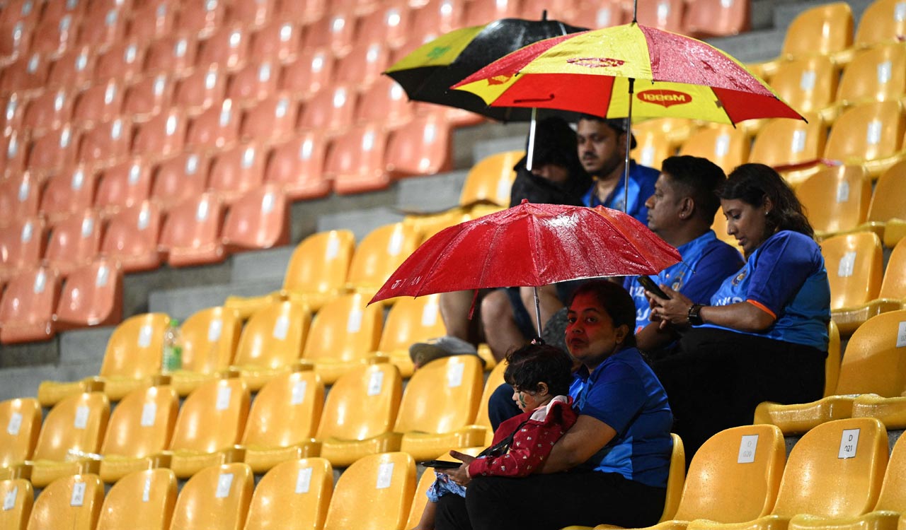 Rain halts India-SL Super 4 clash