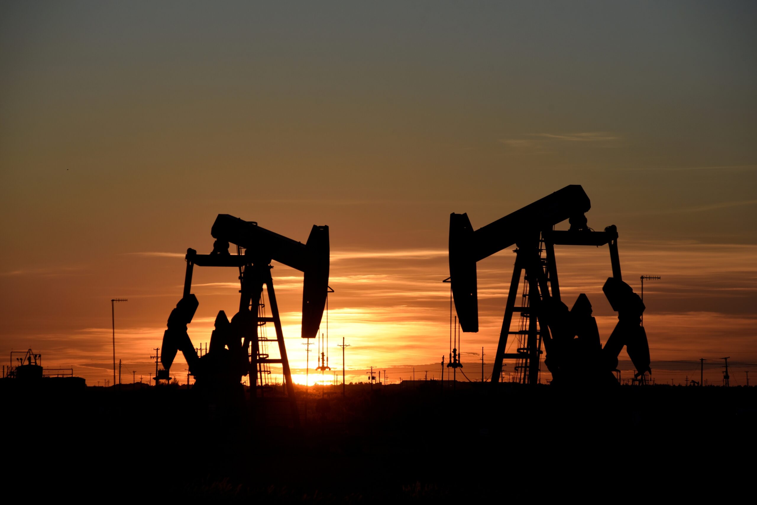 California Sues 5 Major Oil Companies Over Climate Risks Deception