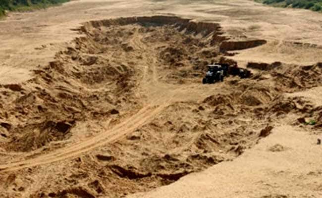 Central Agency's Big Crackdown On Tamil Nadu Sand Mafia