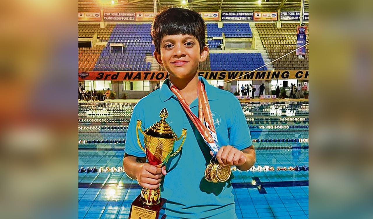 Rich medal haul for swimmer Ashwath at FinSwimming Championship