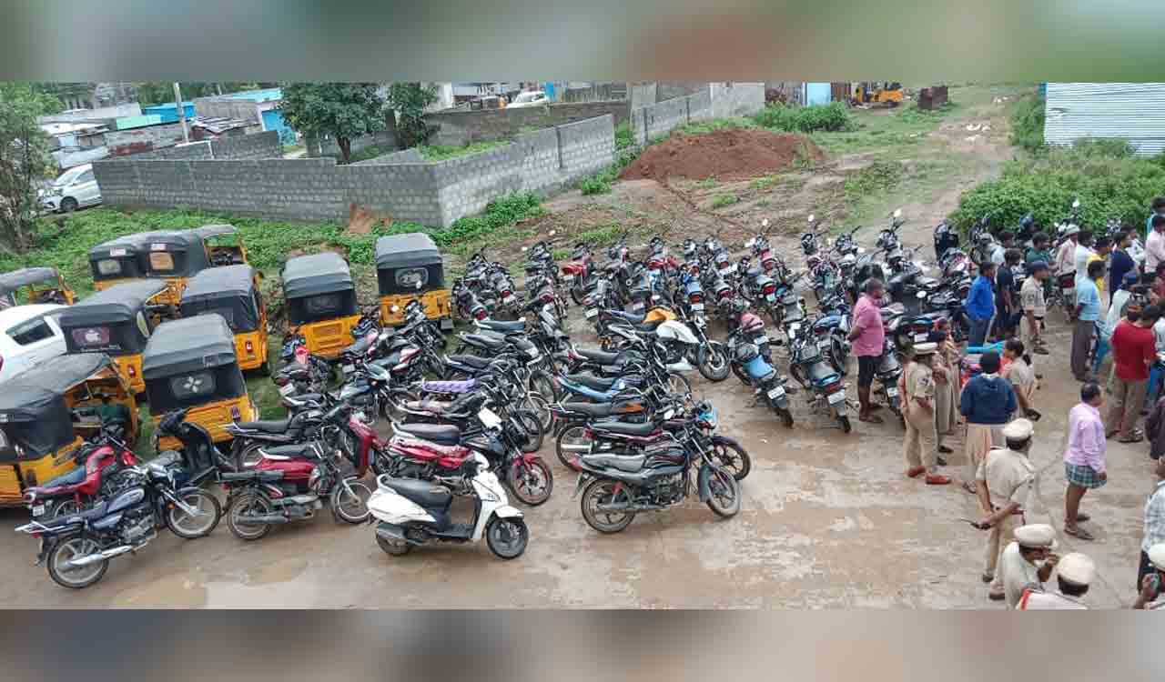 Auction of seized vehicles by the Cyberabad police netted Rs. 6.5 crore