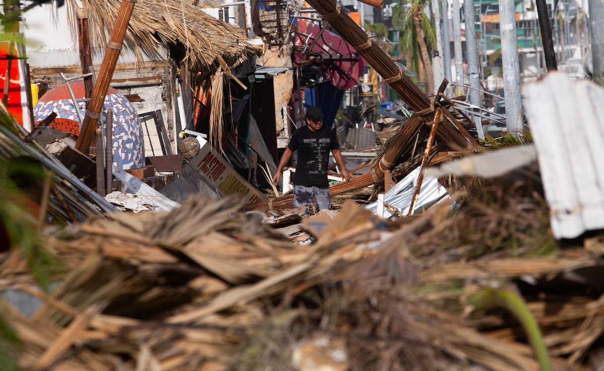 Vast Destruction, 39 Dead In Mexico After Acapulco Hurricane: Officials