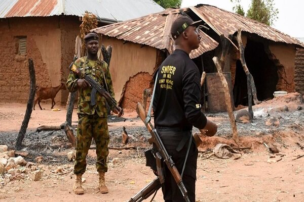 Gunmen kidnap four in central Nigeria university town