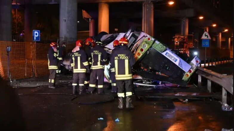 21 dead after bus falls from overpass in Venice, Italy