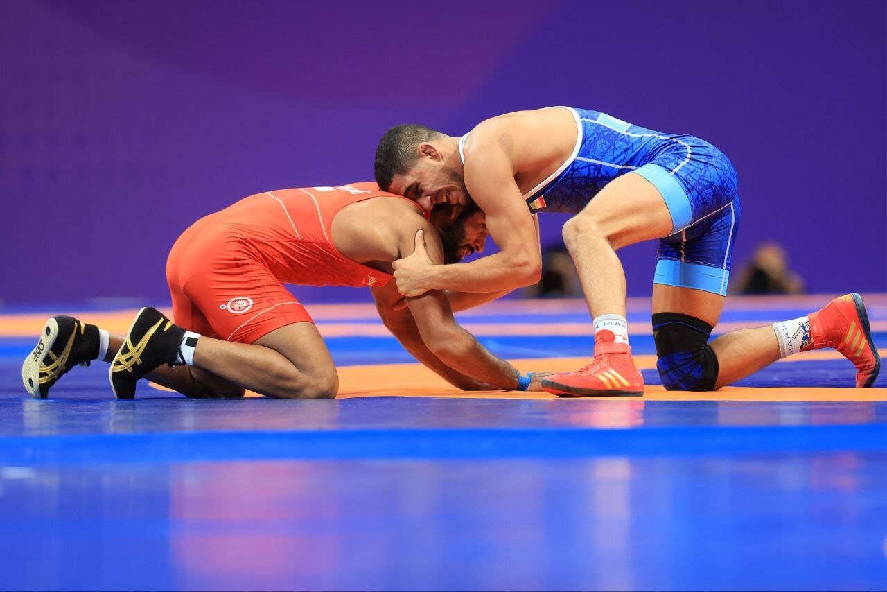 Iran’s Amouzad grabs silver in wrestling in 2022 Asian Games