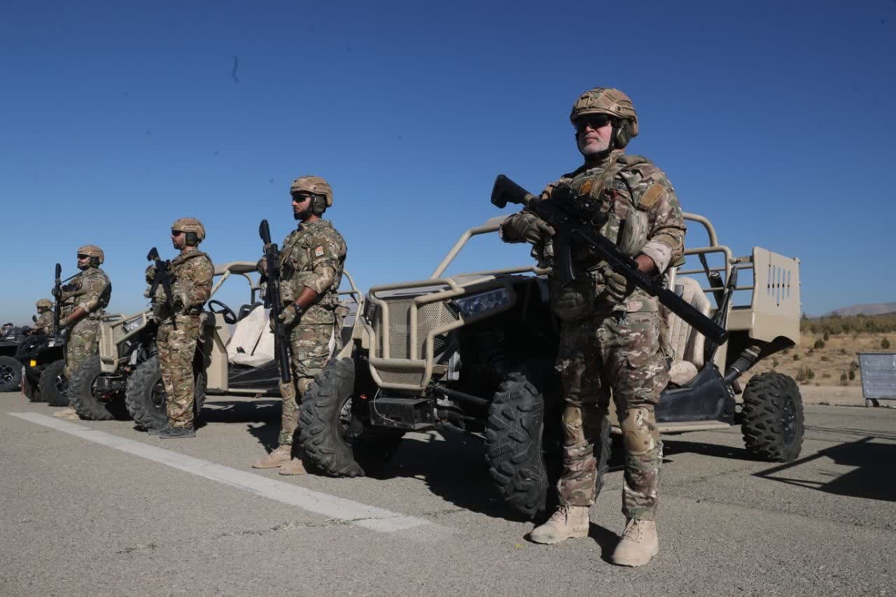 IRGC's Fatehin Special Unit stages military drill