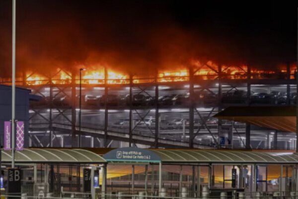 VIDEO: Fire engulfs UK airport's car park